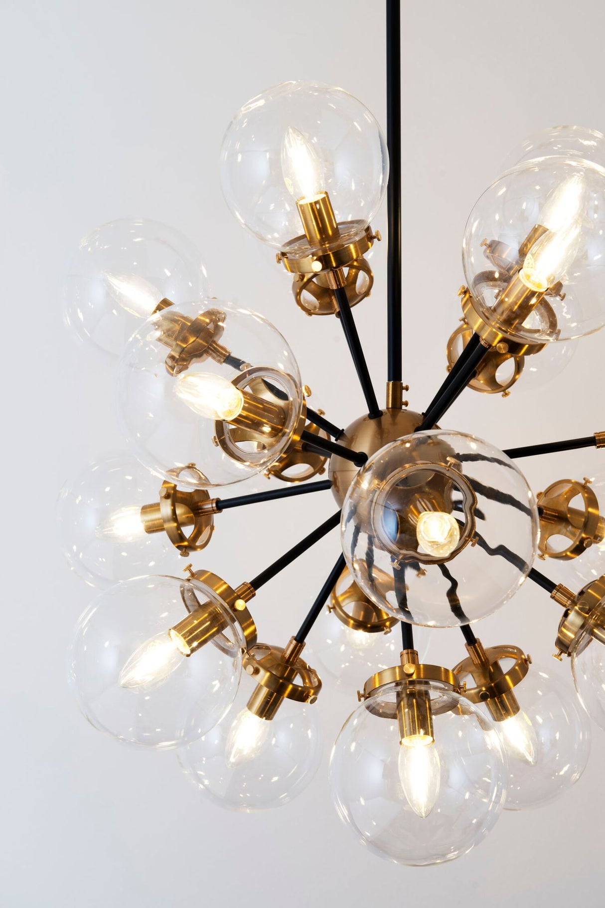 Lampada a sospensione Moltiplicatore a 18 luci vetro ottone 