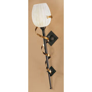 Fackel vägglampa 55 cm med elegant utformning i glas och metall på väggen.