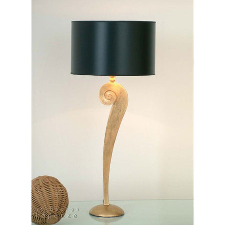 Lampada da tavolo Lino in ferro oro-ecru con elegante base a spirale e paralume nero.