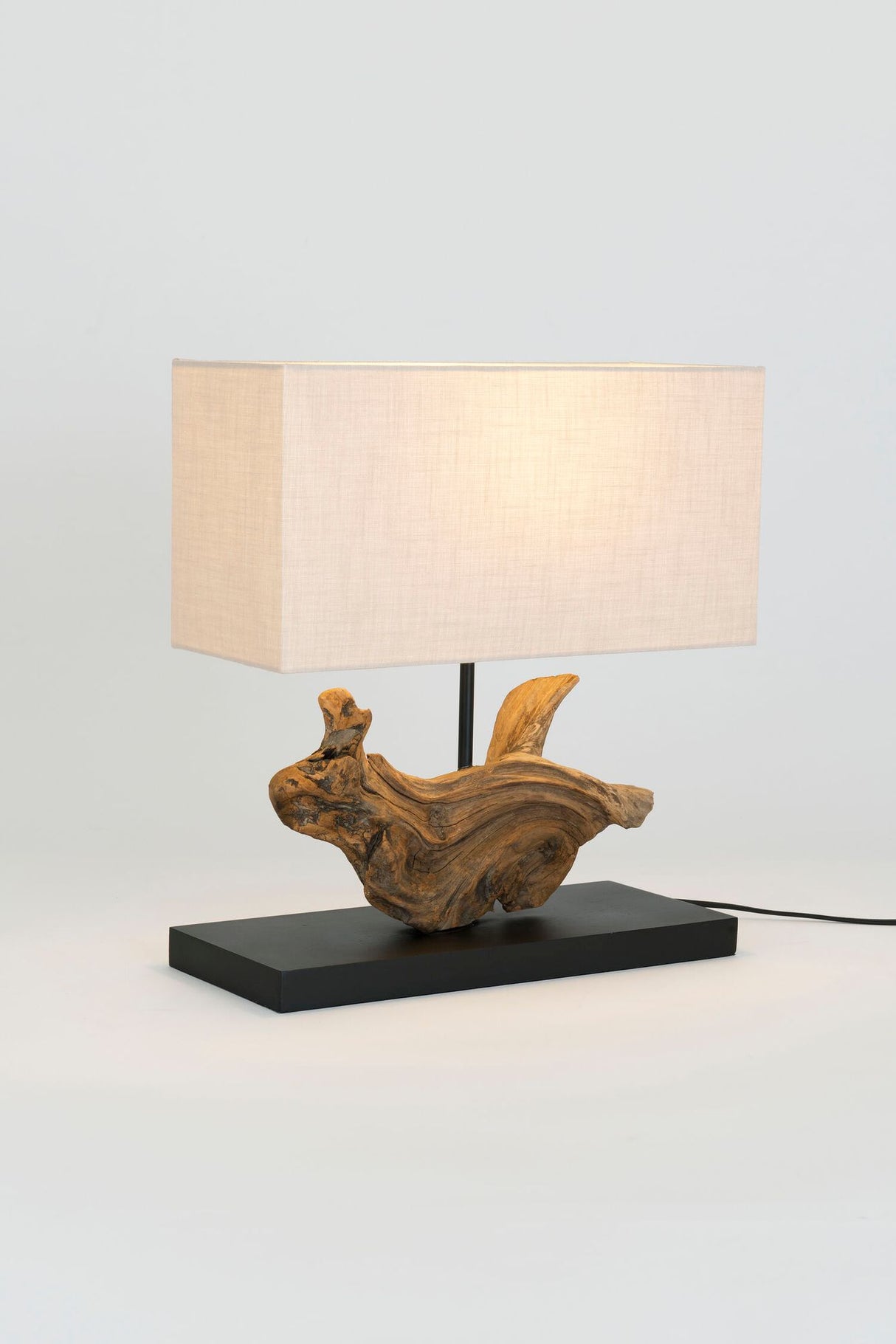 Bordlampe Lipari i akacietræ med rektangulær skærm 