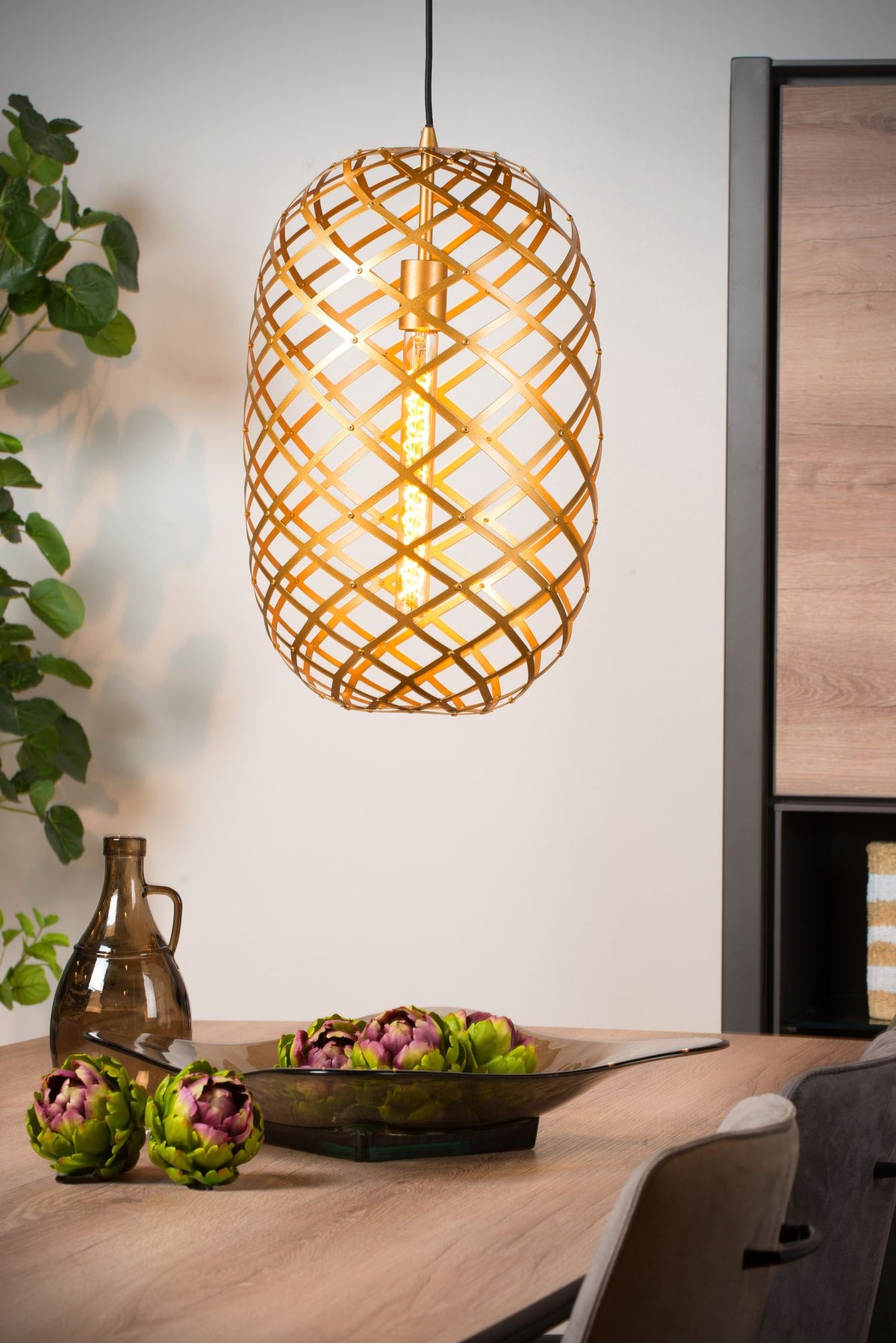 Wolfram oval pendant light, height-adjustable, with elliptical metal rings Ø 32cm (4)