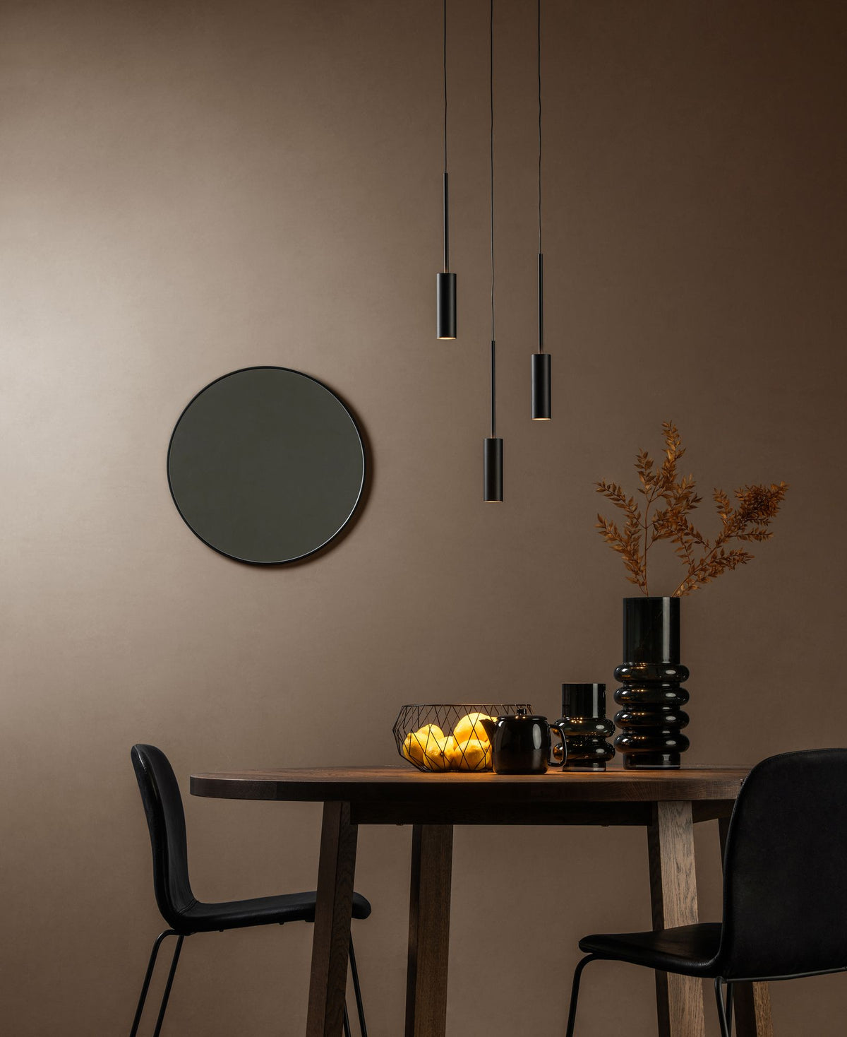 LED-Pendellampe Tubule 3-lyskilder Sort 26cm (1)