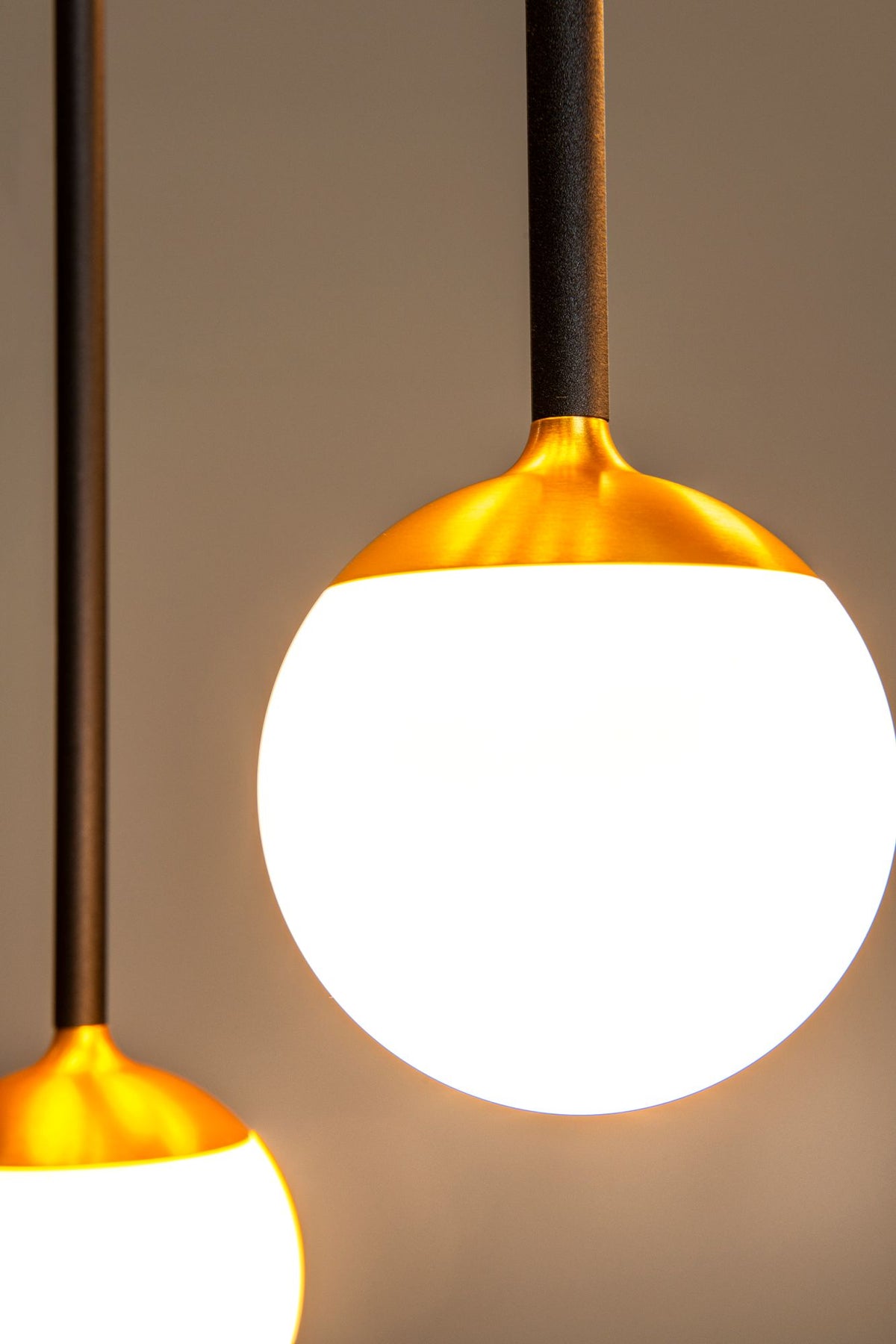 LED-Pendelleuchte Calina oval 12-flammig dimmbar mit einstellbarer Lichtfarbe (4)