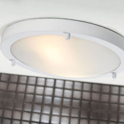Ancona Maxi E27 plafoniera bianca montata a soffitto, ideale per ambienti umidi, design elegante.