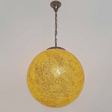Pendelleuchte Narziso Glasmosaik Amber, goldene runde Lampe mit Mosaikdesign, hängende Deckenleuchte aus Glas.