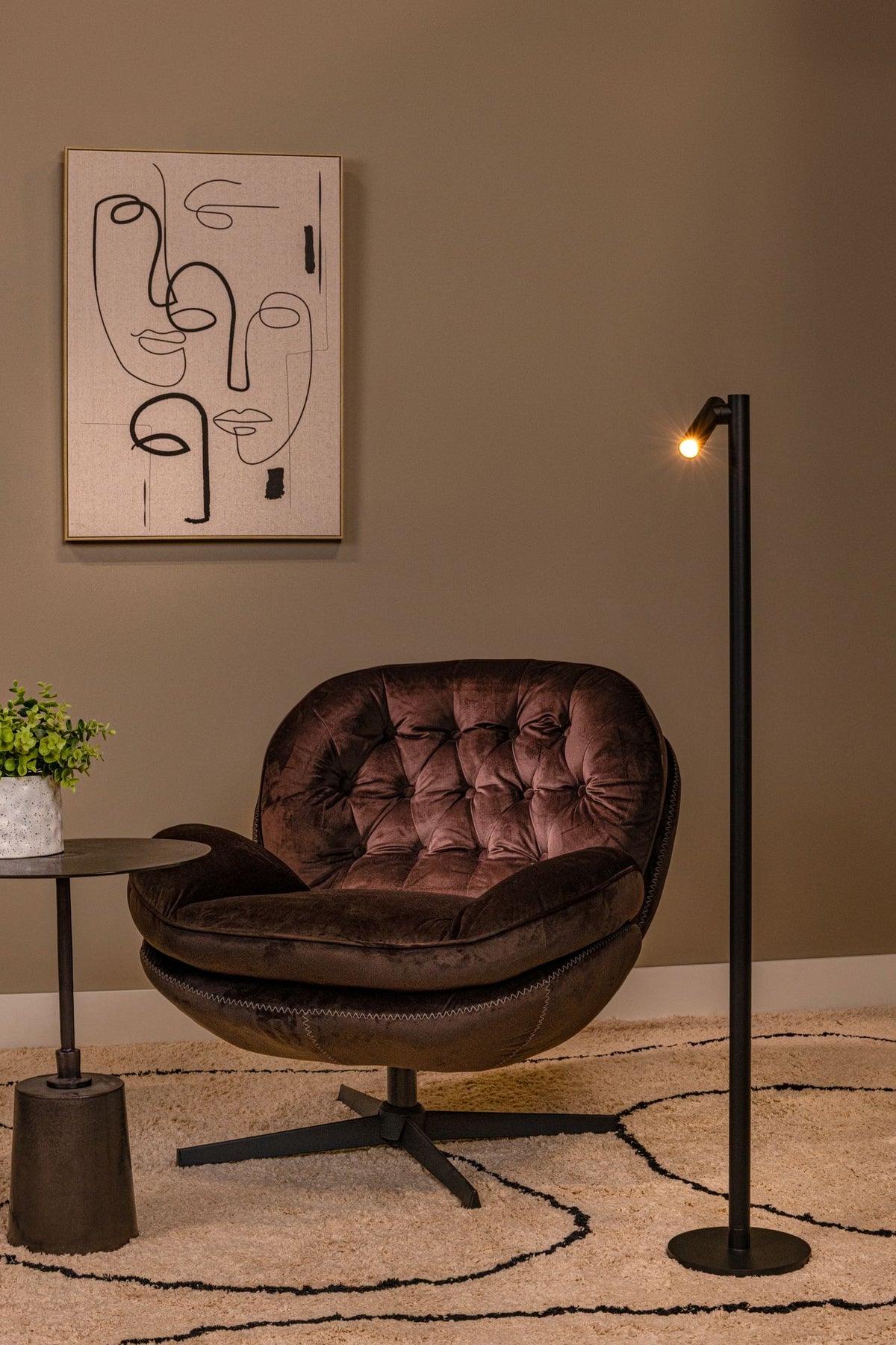 LED-Lampadaire Antrim avec bras de lecture, batterie rechargeable et variateur tactile, noir, 120 cm (1)
