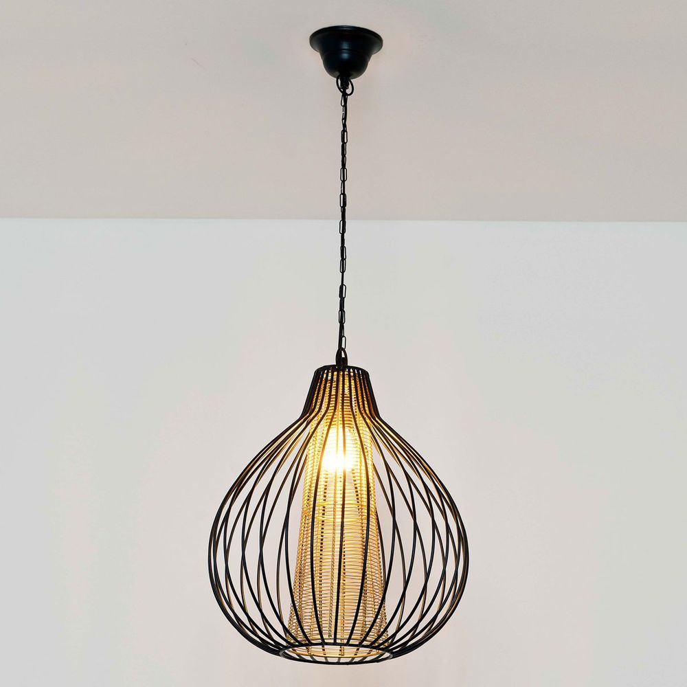 Pendelleuchte Capello aus schwarzem Eisen mit goldener Innenseite, moderne Beleuchtung für stilvolle Räume.
