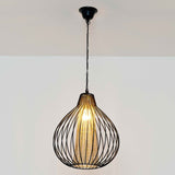 Pendelleuchte Capello aus schwarzem Eisen mit goldener Innenseite, moderne Beleuchtung für stilvolle Räume.
