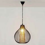 Pendelleuchte Capello aus Eisen in Schwarz-Gold, modernes Design mit eleganter Gitterstruktur und warmem Licht.