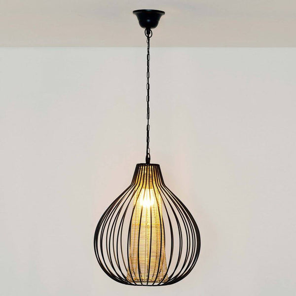 Pendelleuchte Capello Eisen Schwarz-Gold mit modernem Design und warmem Licht.