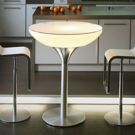 Stół Moree Lounge Table 105 cm w nowoczesnym designie, idealny do wnętrz z E27 źródłem światła.