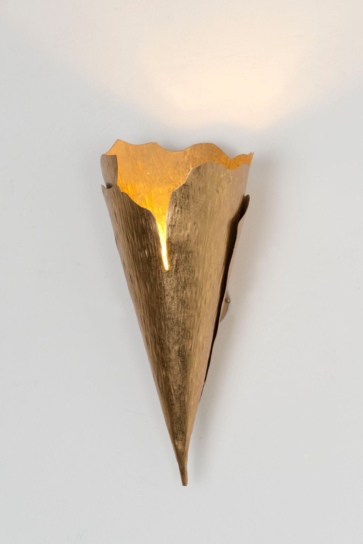 Wandleuchte Gingko Quattro gehämmert Rund 14x15cm Gold