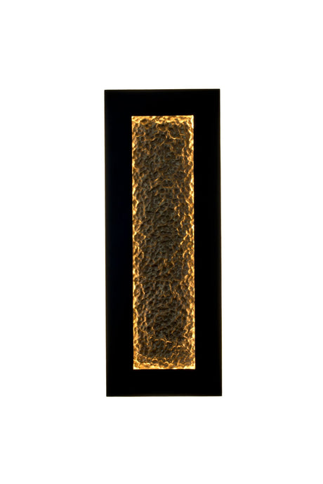 LED-Wandlampe Duplicato dimmbar, gehämmerte Oberfläche in Gold, schwarzer Rahmen, rechteckiges Design, Vorderansicht