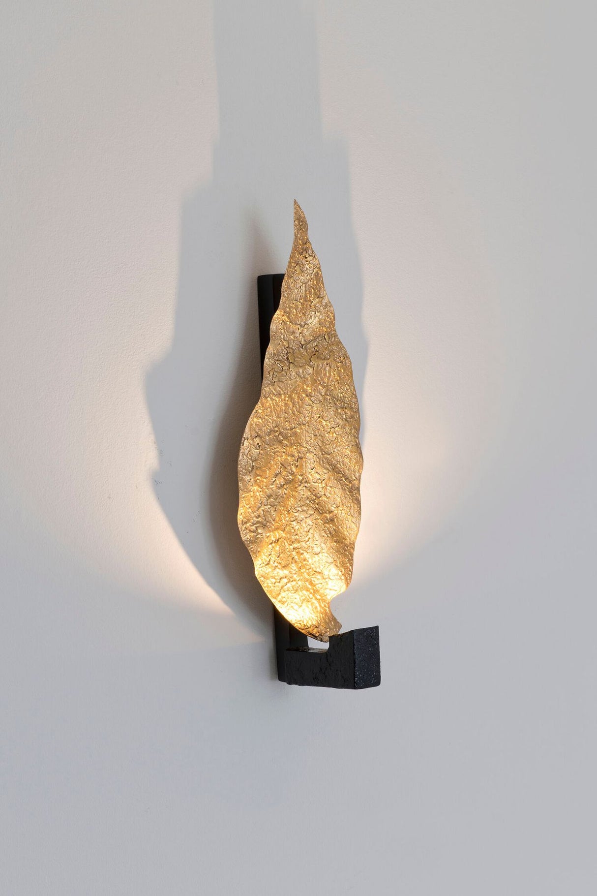 LED-Wandleuchte Gamba dimmbar 19x14cm Gold