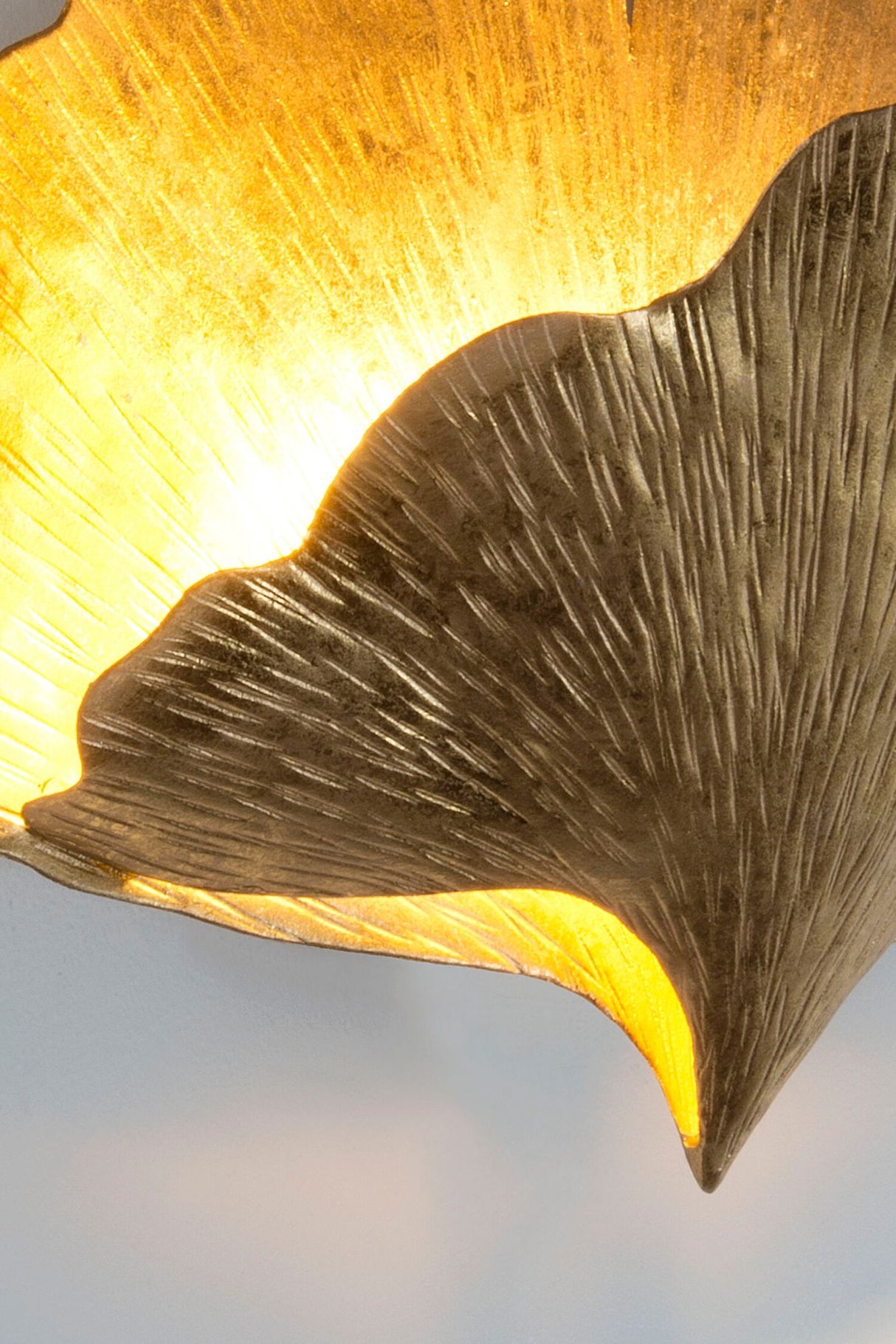 Applique Ginkgo Due a 2 luci martellata rotonda 32x11cm 