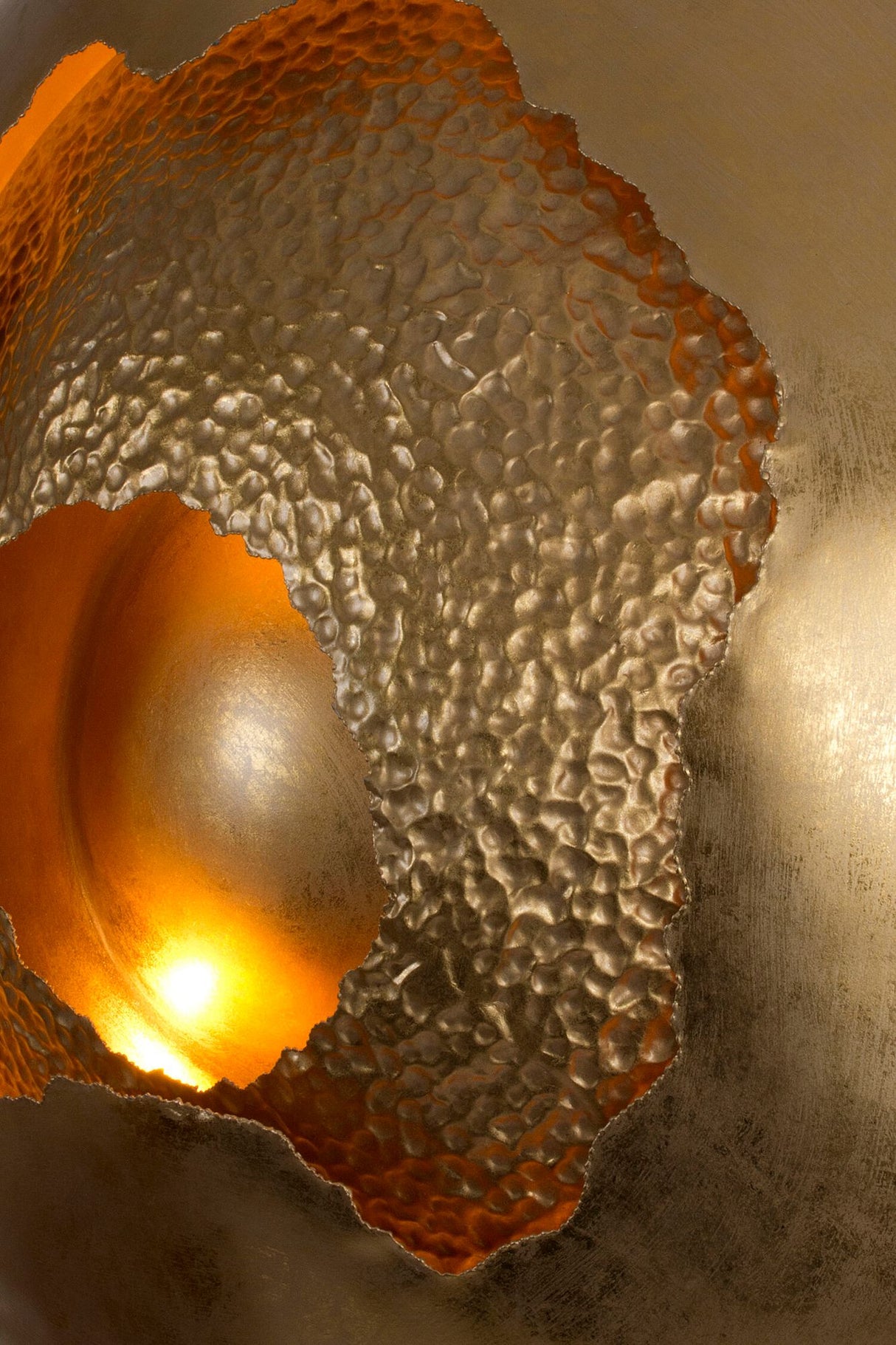LED applique da parete Nido di Vespe Grande dimmerabile martellata 
