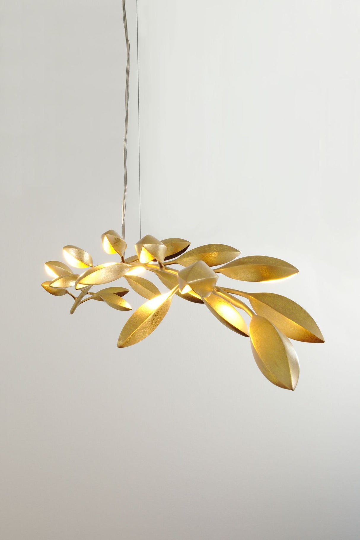 Pendelleuchte Riso 11-flammig 130x30cm Gold