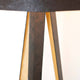 Detailansicht der Stehleuchte Petra Eisen Braun-Schwarz-Gold mit schwarzem Lampenschirm und goldenen Akzenten.