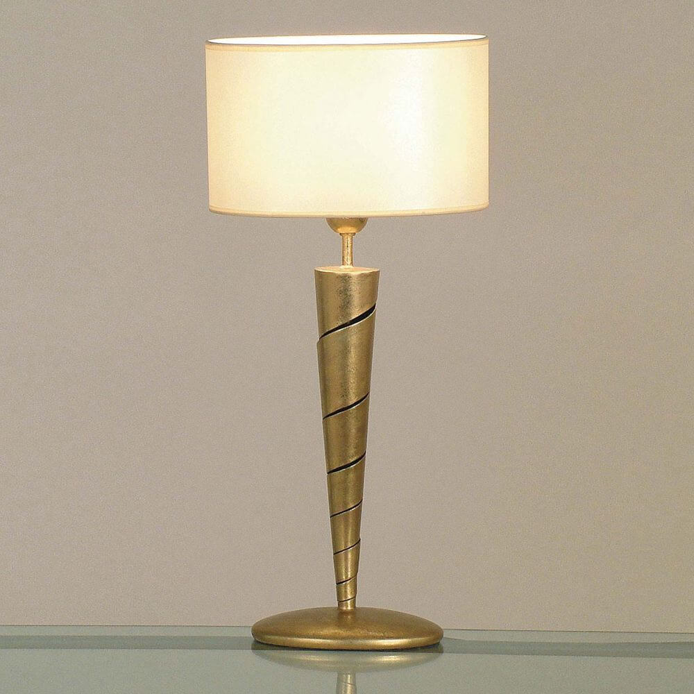 Tischleuchte Innovazione Eisen Gold mit eleganter konischer Form und cremefarbener Lampenschirm.