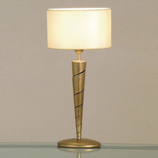 Bordslampa Innovazione järn guld med elegant konisk form och krämfärgad lampskärm.