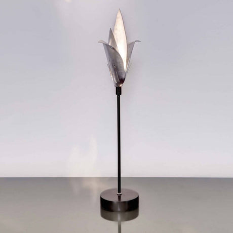 Tischleuchte Piccola Airone Eisen Schwarz-Silber mit elegantem, floralem Design und glänzender Oberfläche