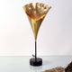 Tischleuchte Ginkgo Eisen Gold-Braun-Schwarz mit modernem Design und eleganter goldfarbener Lampenschirmform