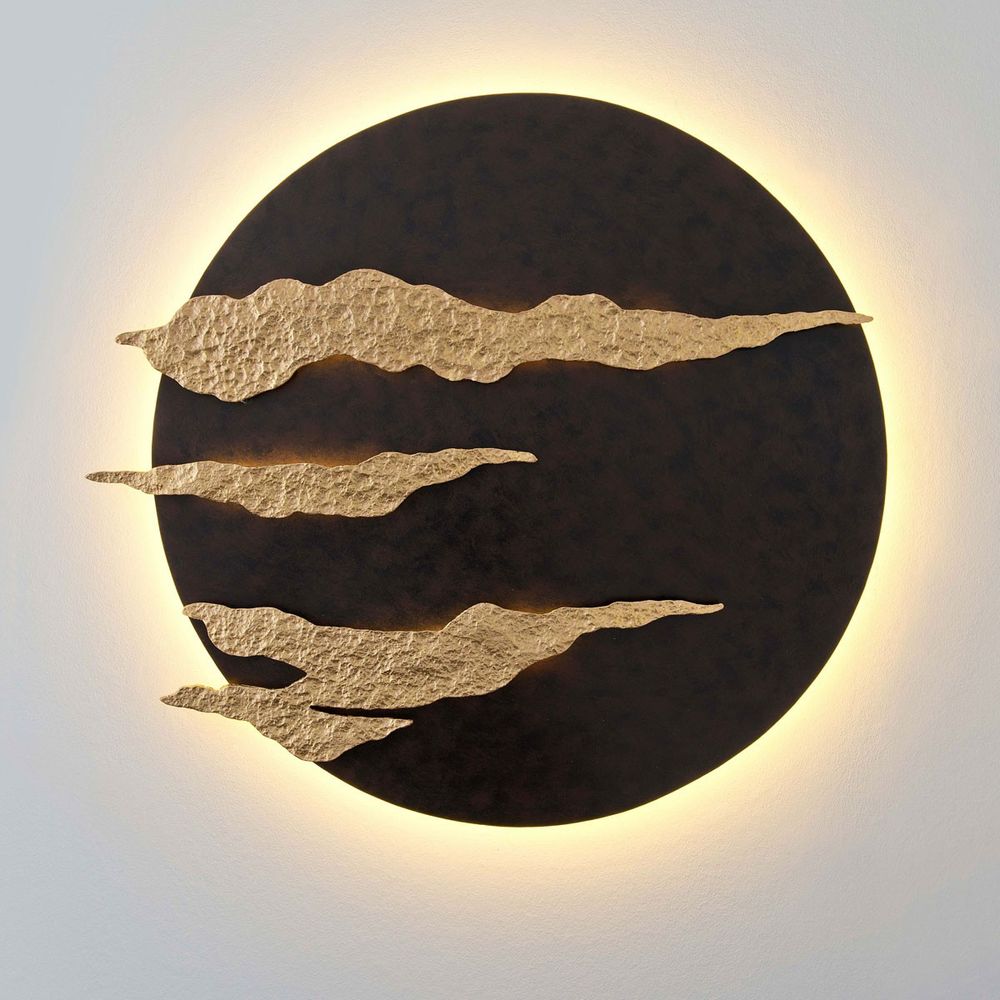Wandleuchte Firmamento aus Eisen in Braun, Schwarz und Gold mit elegantem Wolken-Design.
