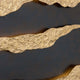 Detaillierte Textur der Wandleuchte Firmamento Eisen Braun-Schwarz-Gold mit strukturiertem Design.