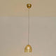 Pendelleuchte Lily Piccolo Eisen Gold mit einzigartigem Design und goldener Oberfläche im modernen Stil.