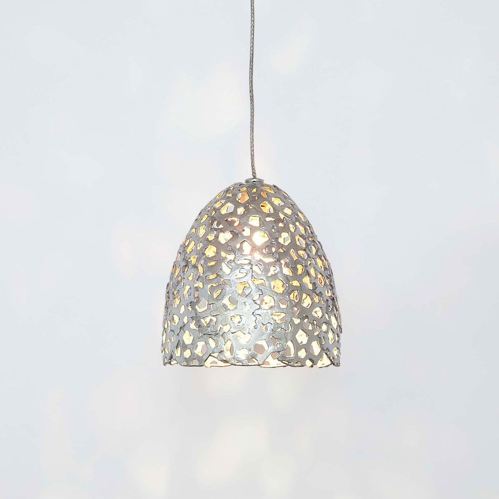 Schienen-Pendelleuchte Lily Piccolo aus silbernem Eisen, dekorativ mit ausgefallenem Design und warmem Licht.