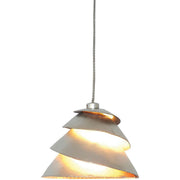 Hanglamp Snail ijzer zilver met modern design en warme lichtschijn.