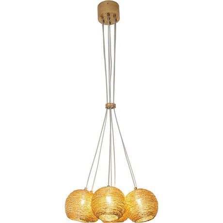 Suspension à 7 lumières Carillon en fer doré avec trois abat-jour dorés.