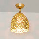 Deckenleuchte Girevole Eisen Gold mit goldener, filigraner Lichtkuppel. Elegante Beleuchtung für jeden Raum.