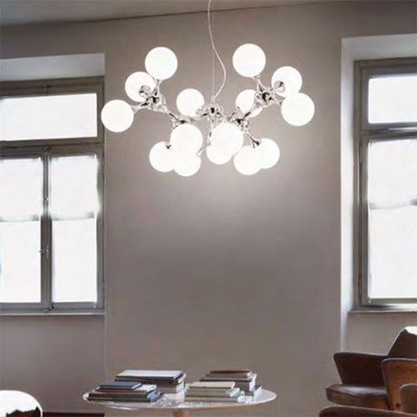 Nodi pendant light with 15 spherical glass shades Ø 100 cm chrome in a modern room