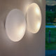 Smarties Glas Wand- & Deckenleuchte Ø 50cm in chrom mit weißem Glas als Lichtverteiler.