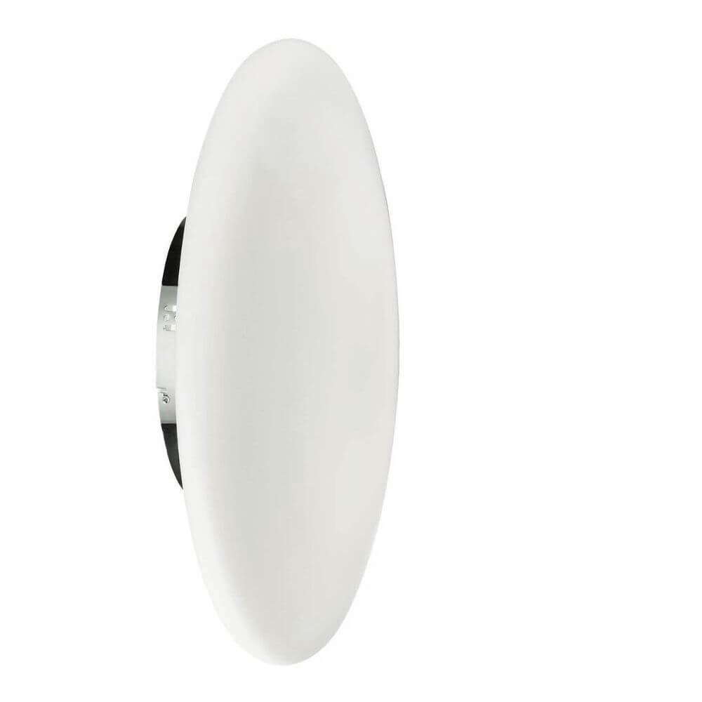 Smarties XL Glas Wand - & Deckenleuchte Ø 60cm mit weißem geblasenem Glas und chromfarbener Halterung.