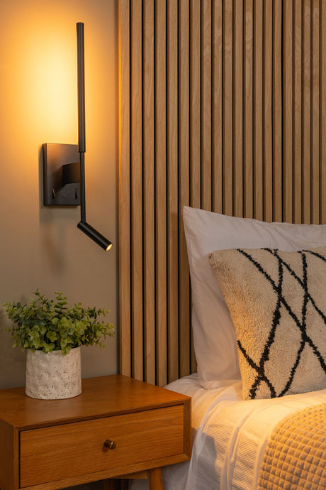LED-Wandleuchte Finan mit USB-Ladeanschluss schwenkbar Schwarz (1)