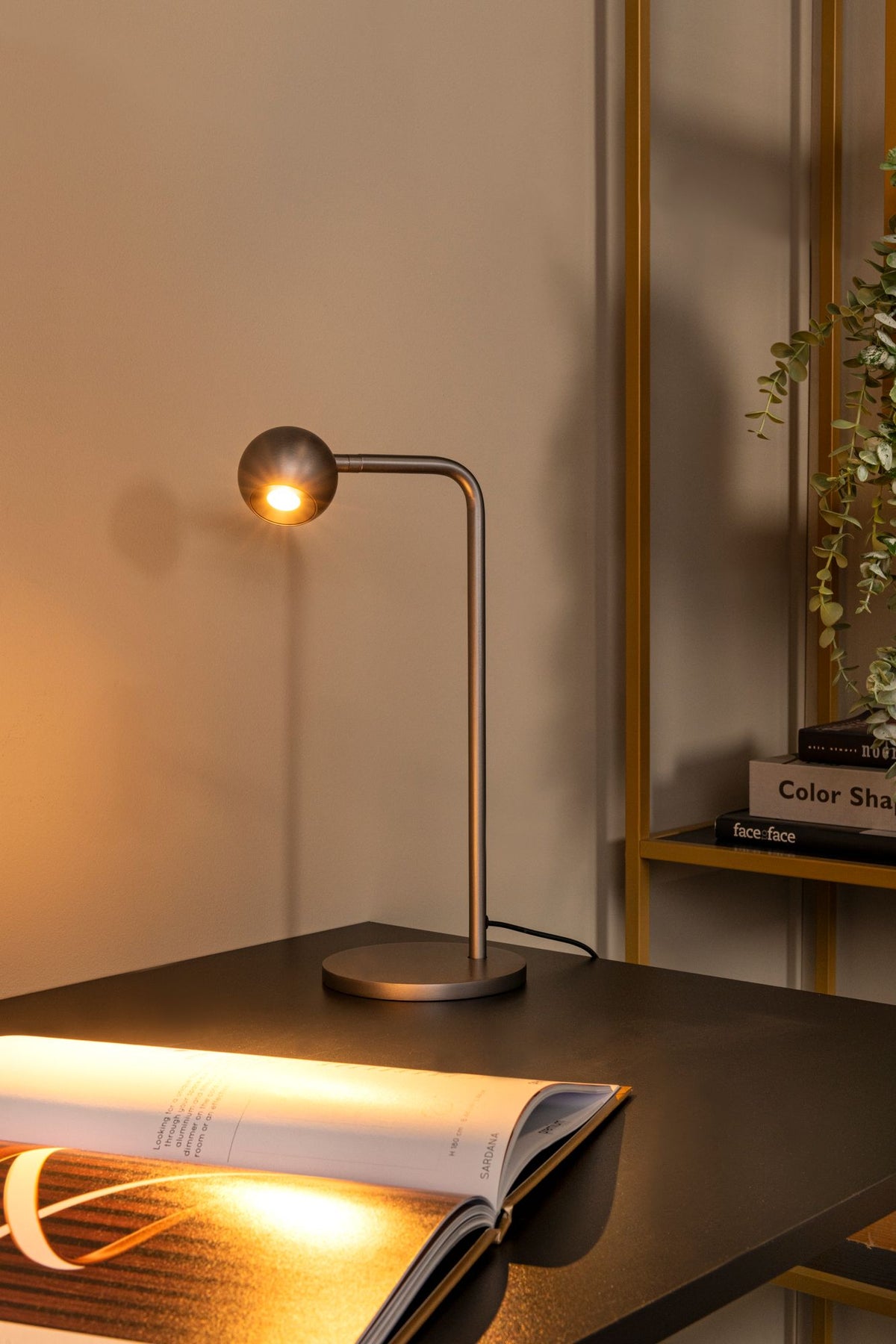Tischleuchte Montana LED dimmbar schwenkbar Warmweiß (4)