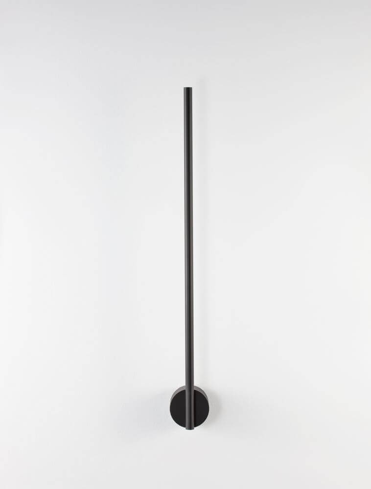 Aden LED Wandleuchte 3000K in schlankem, modernem Design aus schwarzem Aluminium.