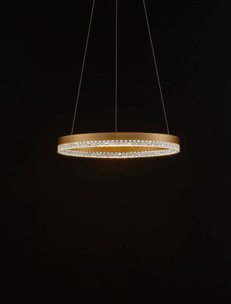 Adriaterhavet LED Pendel Ø 40cm 3000K i moderne design med mat aluminiumsring for en indbydende atmosfære.