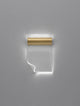 Agos LED Wandleuchte Gold an einer grauen Wand, modernes Design mit Acryl und Aluminium.