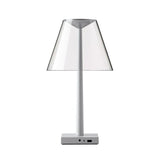 Rotaliana Akku LED-Tischlampe Dina+ in Silberfarben mit Ladestation, modernes Design für jeden Raum.
