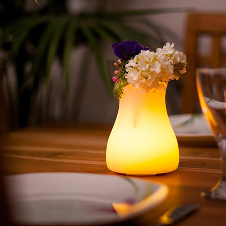 Vaso da tavolo a batteria LED Olio con controllo tramite app illumina delicatamente e conserva fiori freschi per la decorazione della tavola.
