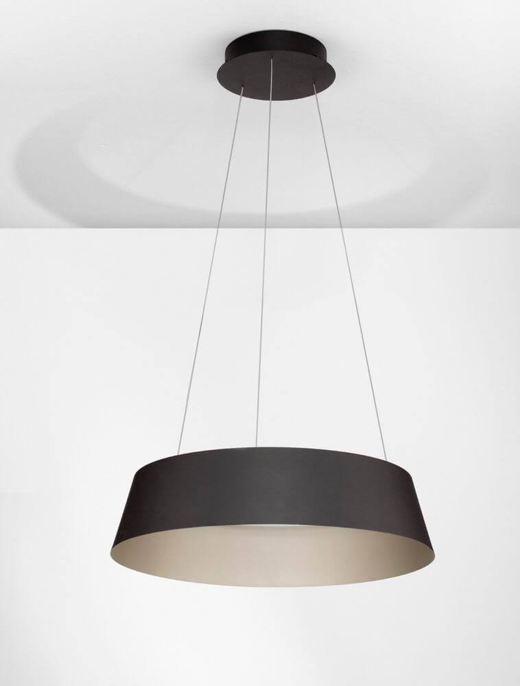 Alba LED Pendelleuchte Ø 54cm 3000K in elegantem Design mit schwarzem Schirm und warmem Licht für stilvolle Innenräume.