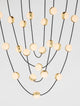 Alcinoe LED Pendelleuchte Ø 84cm, moderne Deckenleuchte mit goldenem Dekor und LED-Beleuchtung.