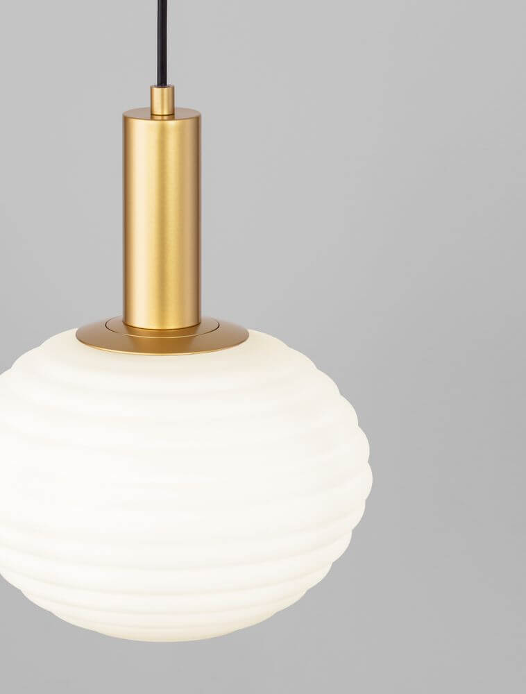 Allen Pendelleuchte E27 Gold, Weiß - moderne Pendelleuchte mit mattem Opalglas und goldener Aufhängung.