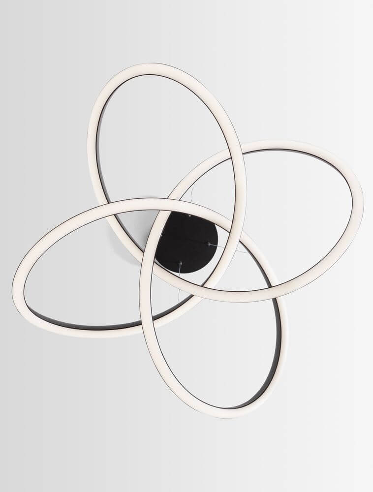 Amara LED Pendelleuchte Ø 68cm mit elegantem Design und filigranen Rahmen aus vier Kreisen.