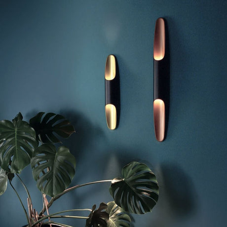Apo 80 LED-seinävalaisin, eksoottinen muotoilu, himmennettävä seinällä moderneilla kasveilla.