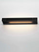 Arga LED Wandleuchte 45cm 3000K IP44 an der Wand montiert, modernes Design, warmes Licht.
