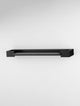 Arga LED Wandleuchte 45cm 3000K IP44 an einer Wand montiert, modernes Design, IP44 wetterfest.